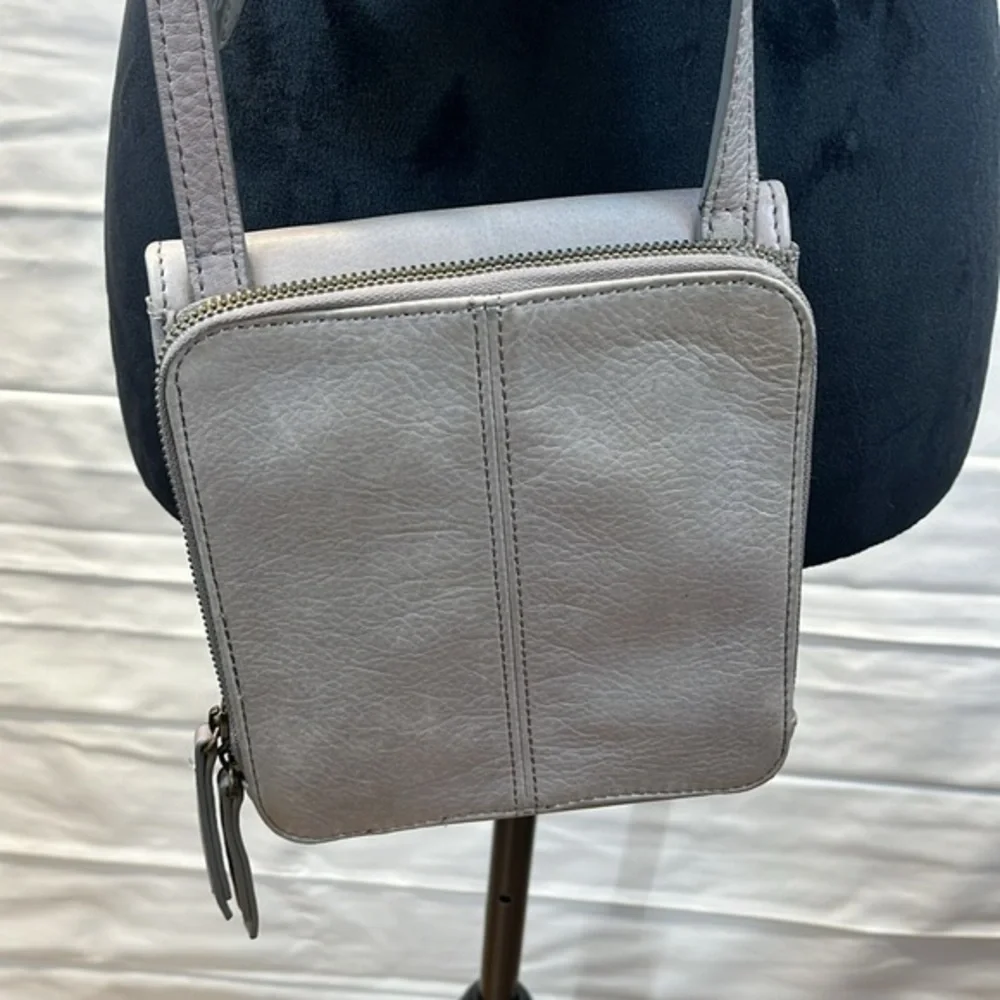 American leather‎ Co. Gray Small Duel Compartment Genuine Leather Crossbody NWOT